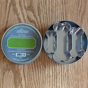 FOX RUN DOG BONE STAINLESS STEEL COOKIE CUTTER SET